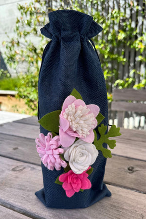 Open image in slideshow, AS Wine Gift Bag - Navy Floral
